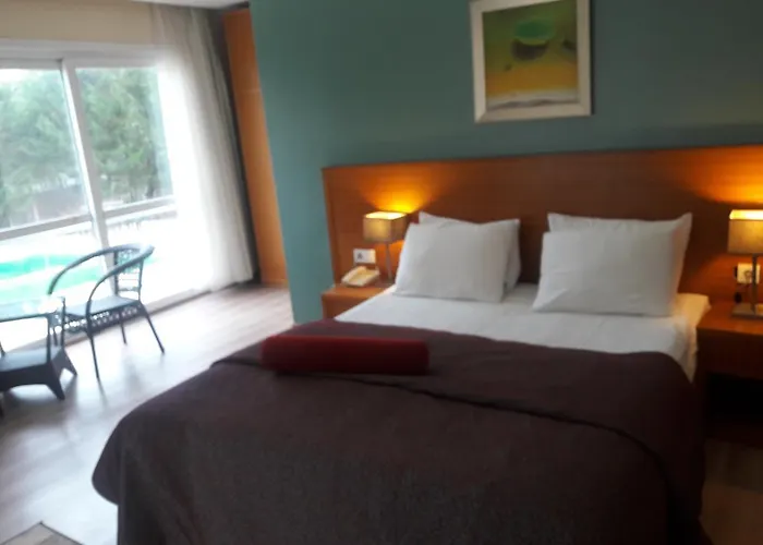 Island Hotel